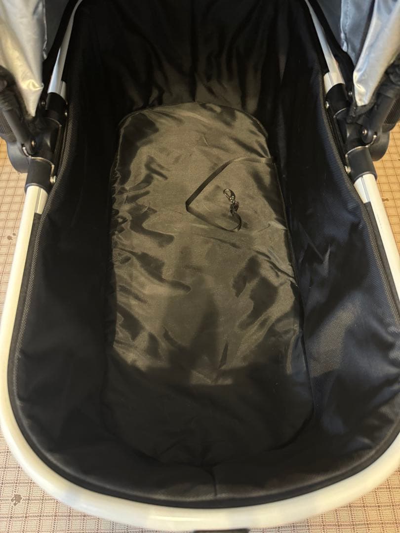 Petique ペットカート ブラック/ホワイト