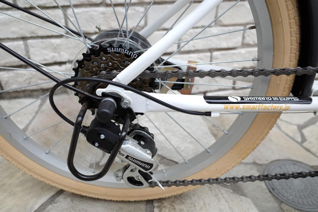 【引き取り限定】GRAPHIS 折りたたみ自転車 白色