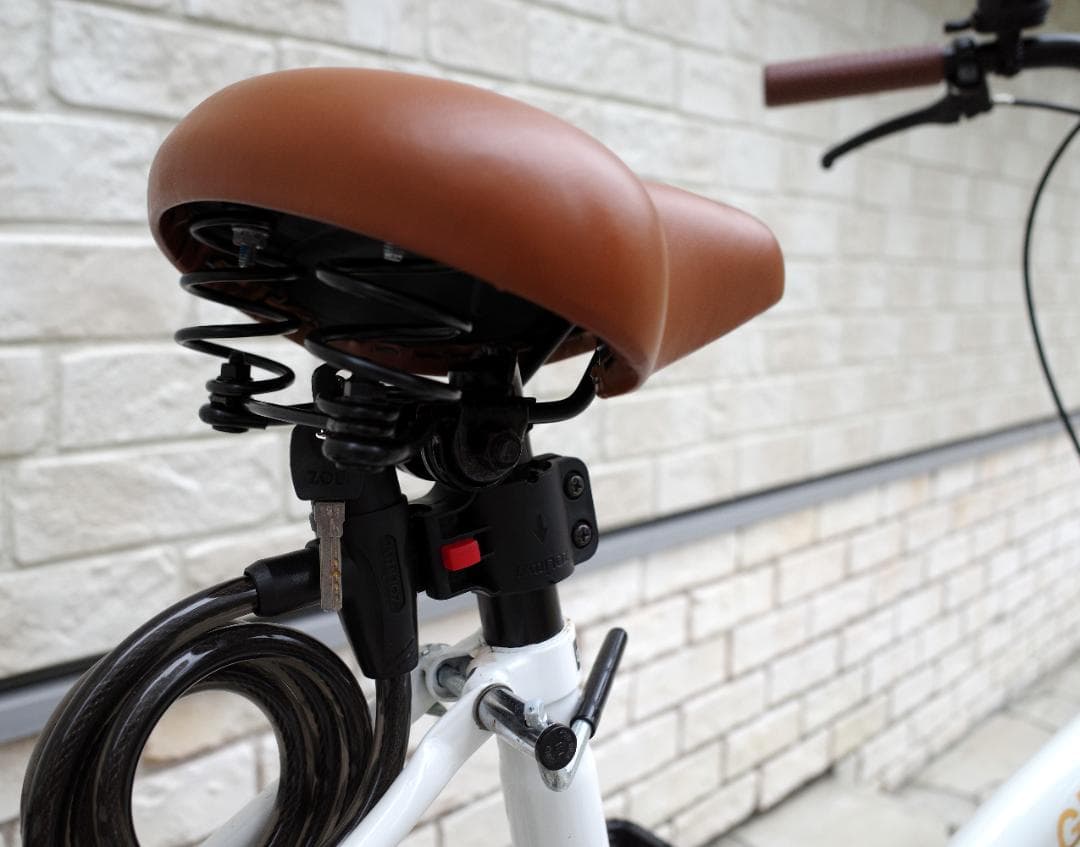 【引き取り限定】GRAPHIS 折りたたみ自転車 白色