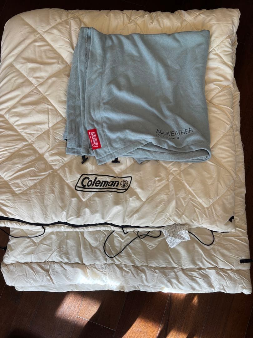 コールマン マルチレイヤースリーピングバッグ（デザートサンド）