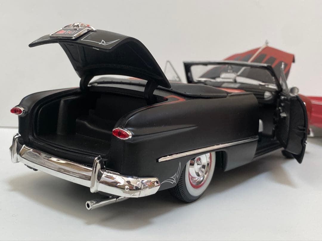 レア！　絶版　1/18 アメ車　ミニカー　フォード　ビクトリア　1950 旧車