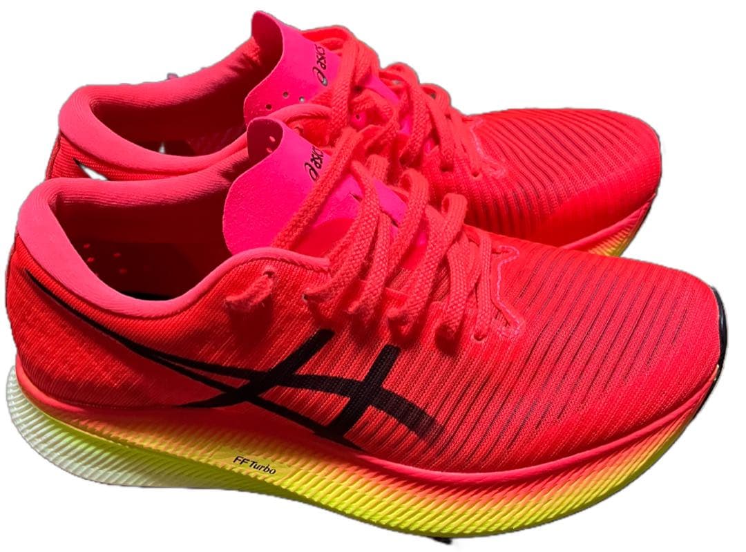 アシックスメタスピードスカイ　25cm