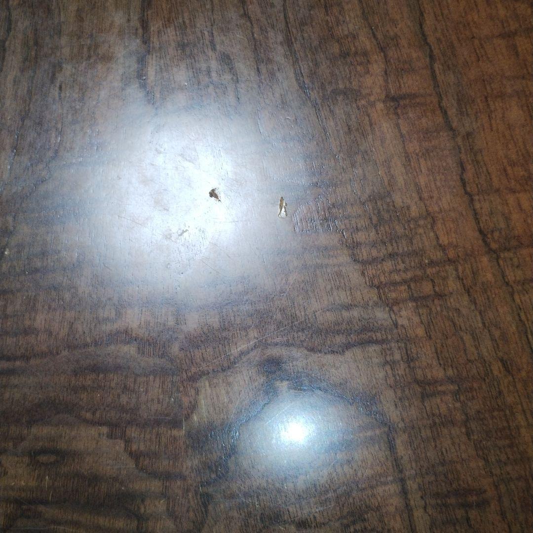 円形木製テーブルとアーム付き椅子4脚セット