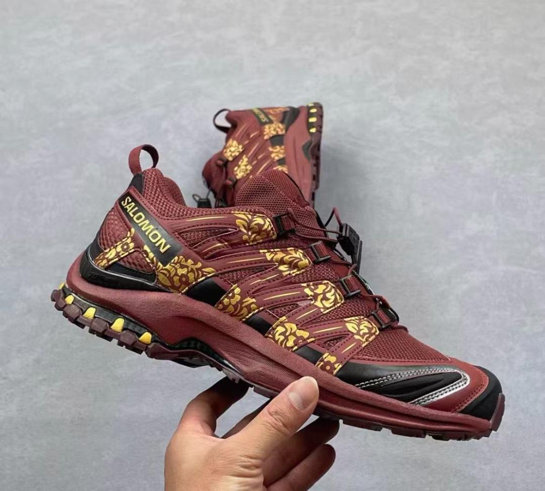 SALOMON XAPRO3D スポーツシューズ 干支限定年（馬年）