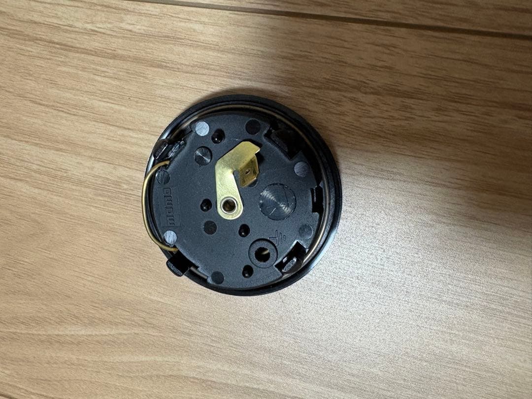 正規品　MOMO　ステアリング　35φ