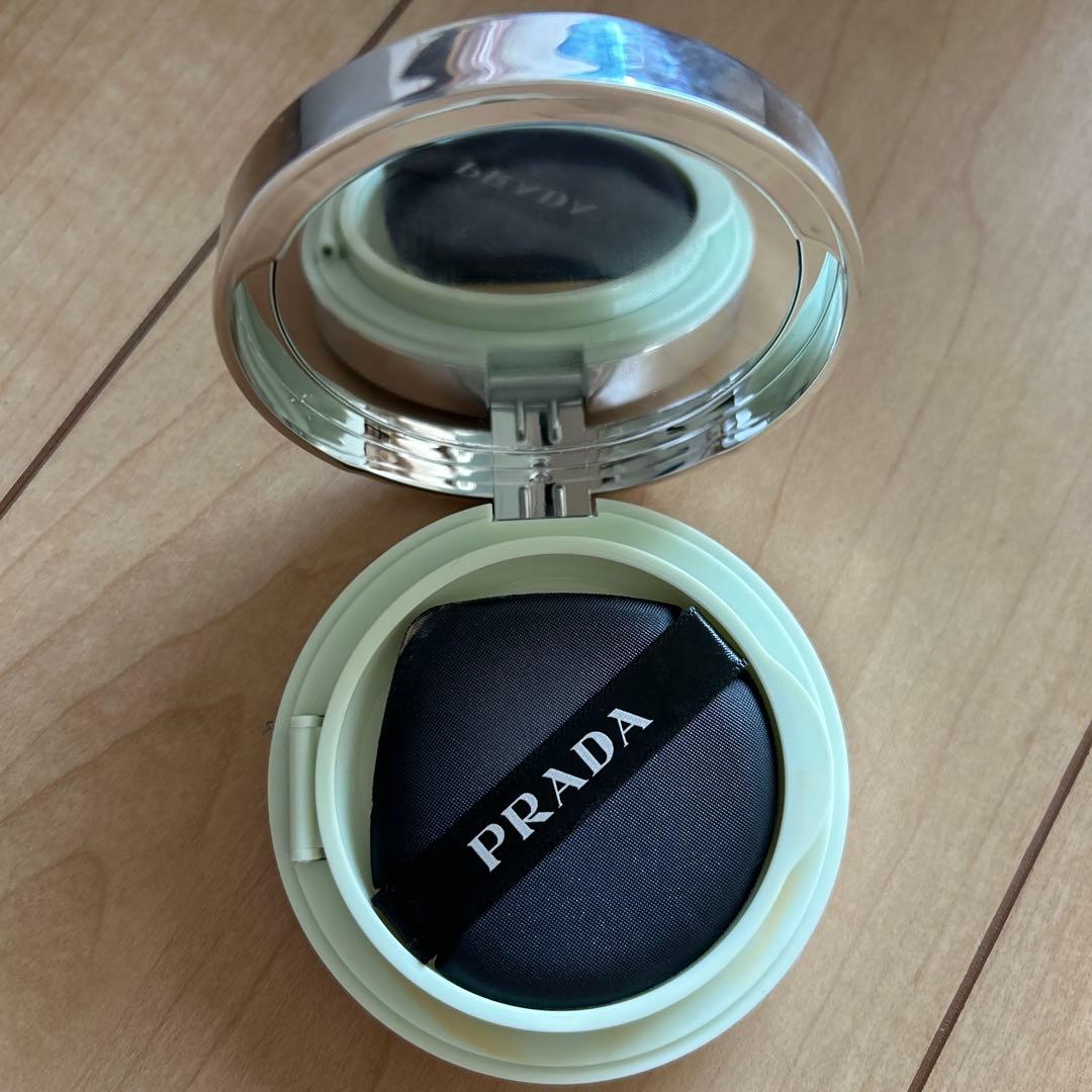 PRADA AUGMENTED SKIN クッションファンデーション 12g