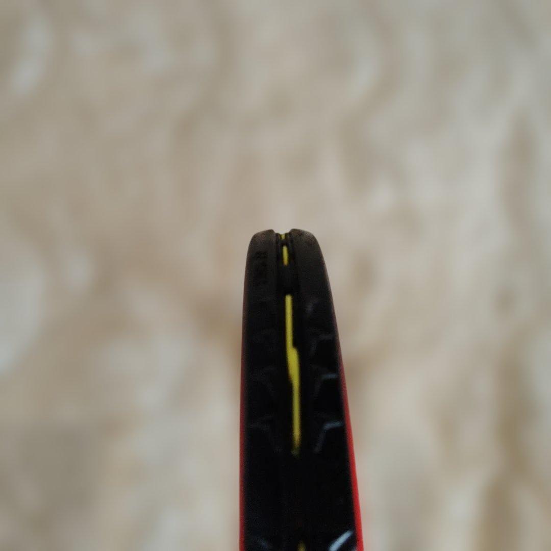 美品ブイコア100YONEX テニスラケット　G2