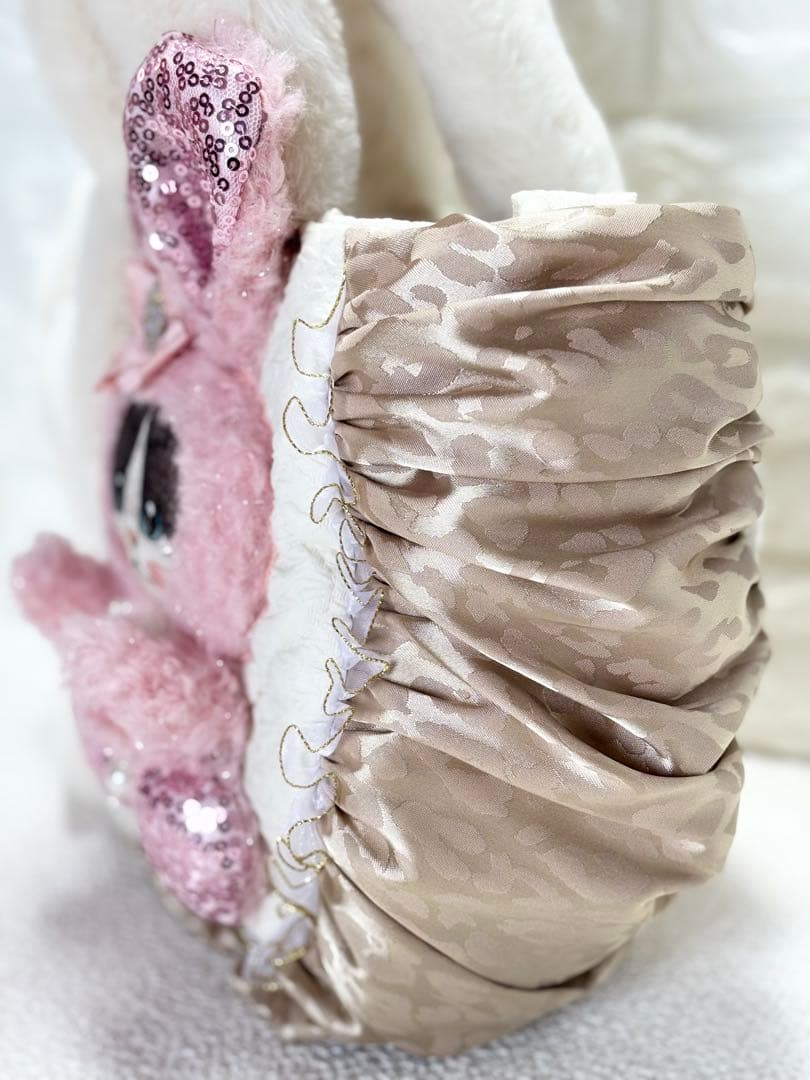 ゆ*ら様 コヤンイサムチョン　ハンドメイド　ギャザーバッグ　白ファー　ピンクうさ