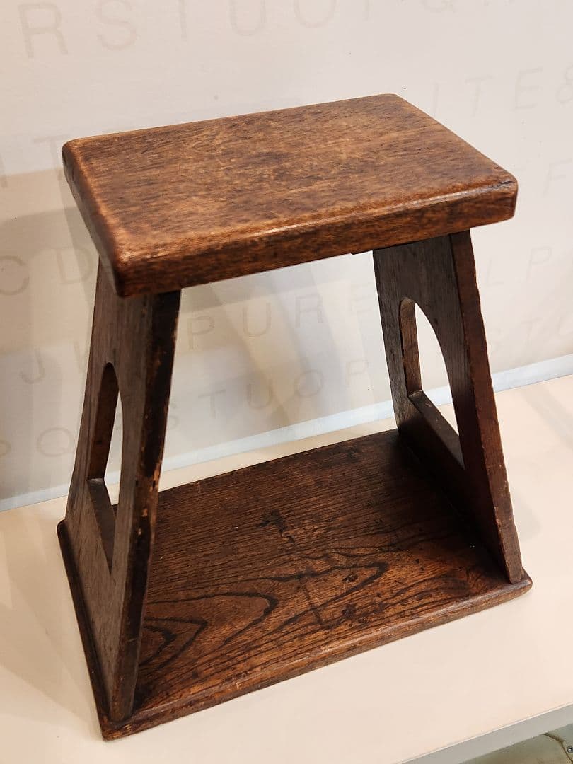 朝鮮　李朝　中国　木製小さな踏み台　肘掛　花台　スツール　古民具　骨董　送料込み