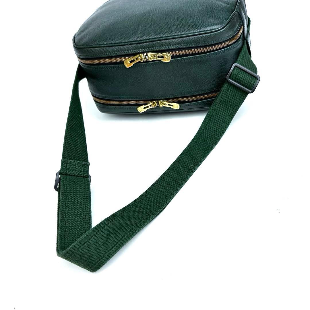 ふきルイヴィトン タイガ リポーターPM M30154 ショルダーバッグ緑