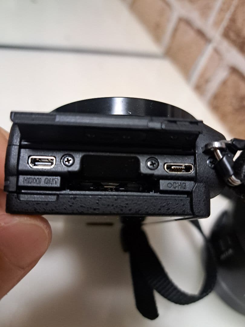 SONY α5100 ミラーレス一眼カメラ【美品】