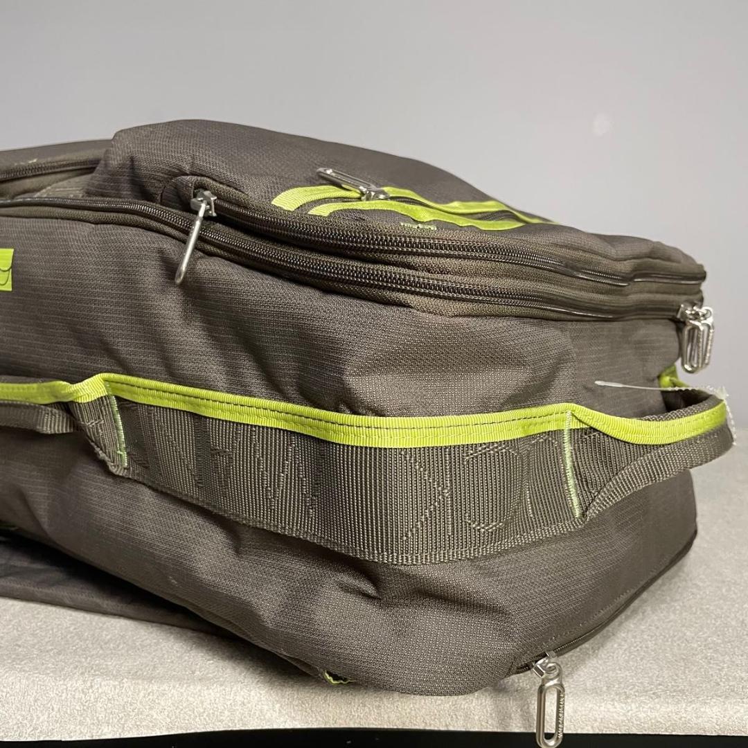 マンダリナダック 3WAYキャリーリュック 機内持ち込み PC収納 大容量