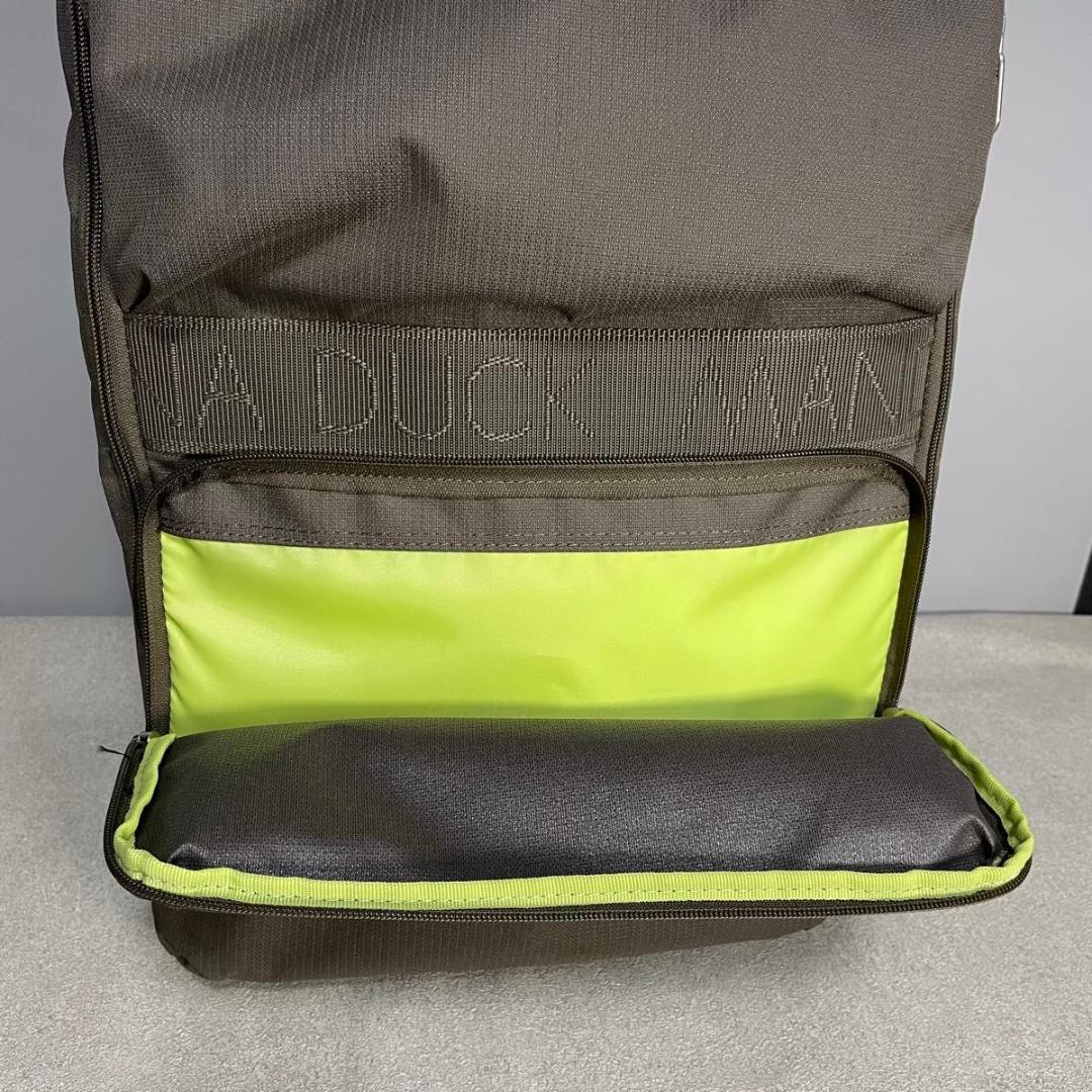 マンダリナダック 3WAYキャリーリュック 機内持ち込み PC収納 大容量