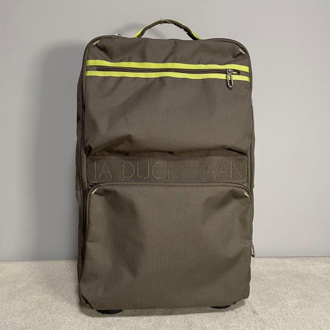 マンダリナダック 3WAYキャリーリュック 機内持ち込み PC収納 大容量