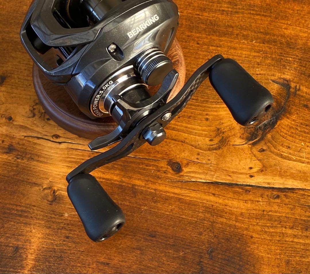 ベイトリール　ベイトフィネスリール　軽量　32φ 新品未使用　バス釣り　渓流釣り