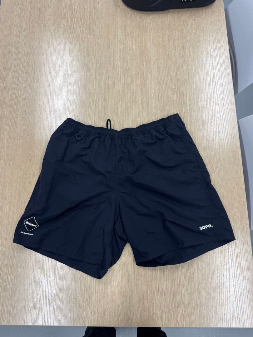 F.C.Real Bristol ナイロンショーツ・ブラック・Lサイズ