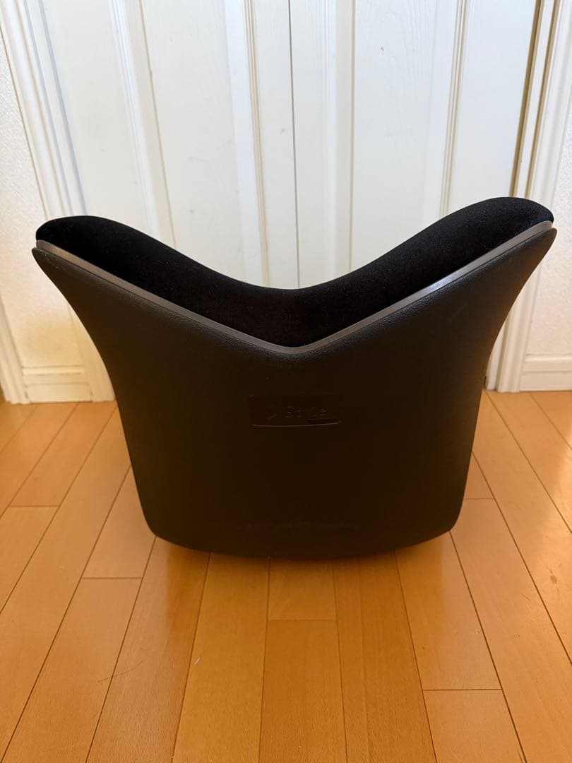 黒いバタフライ型姿勢矯正チェア（style、プレミアムデラックス）