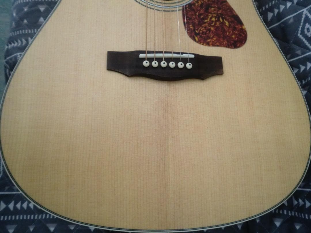 GUILD D-240E 美品 　値引中