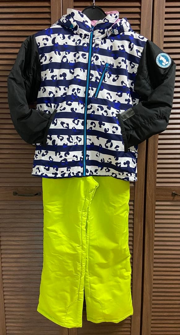 子供用ディズニースキーウェア 上下セット(グロブ・靴下・ゴーグル付)