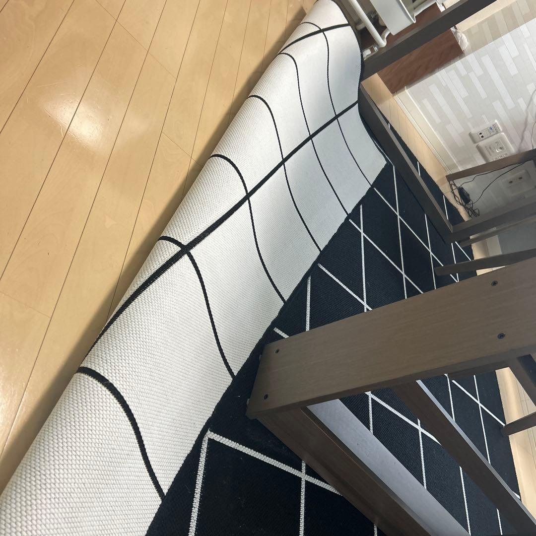 【い様】レア　IKEA／イケアSVALLERUP／スヴァレルプ ラグブラック