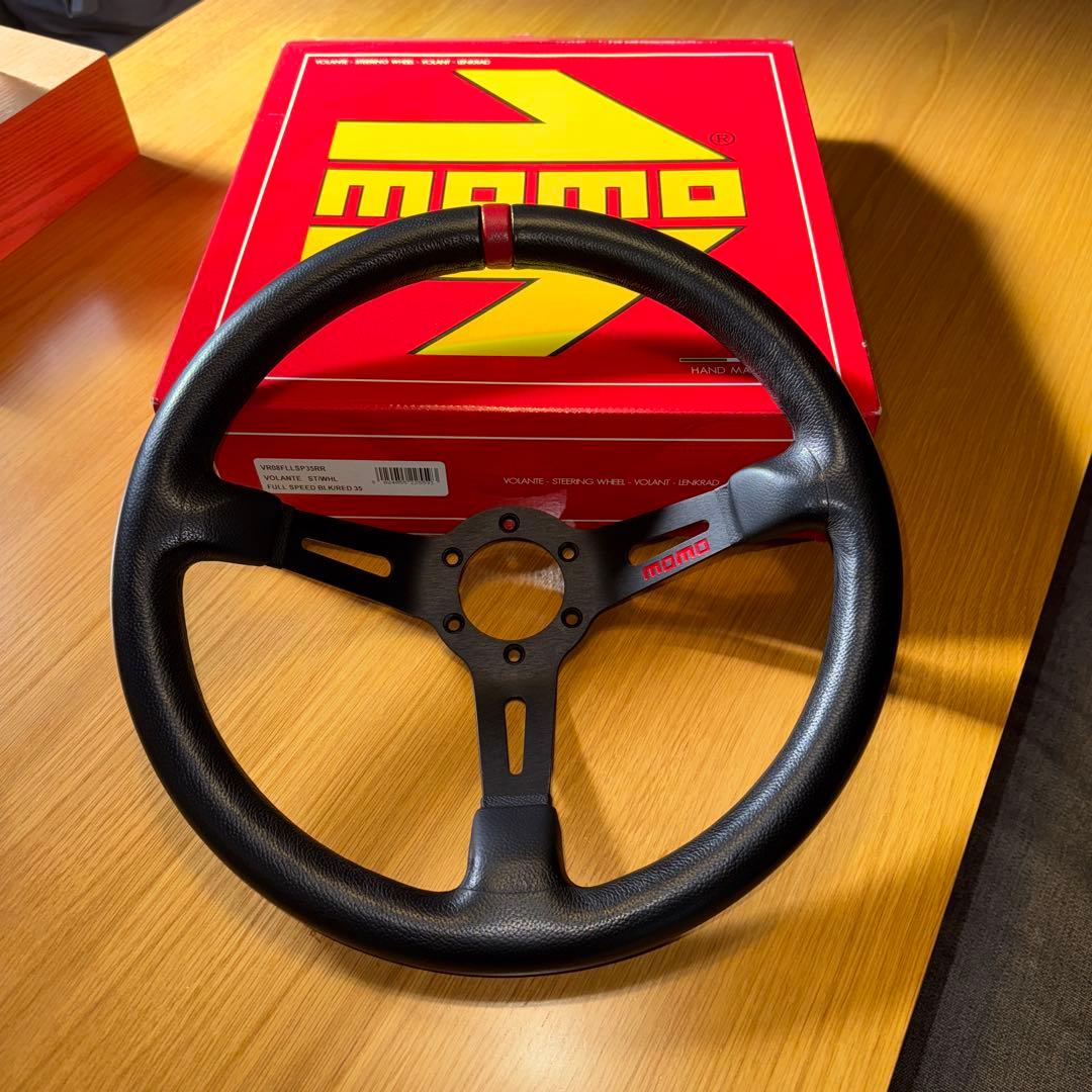 MOMO製ステアリング フルスピード　35パイ