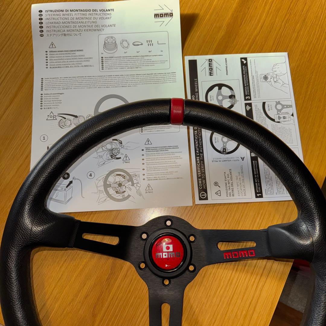 MOMO製ステアリング フルスピード　35パイ