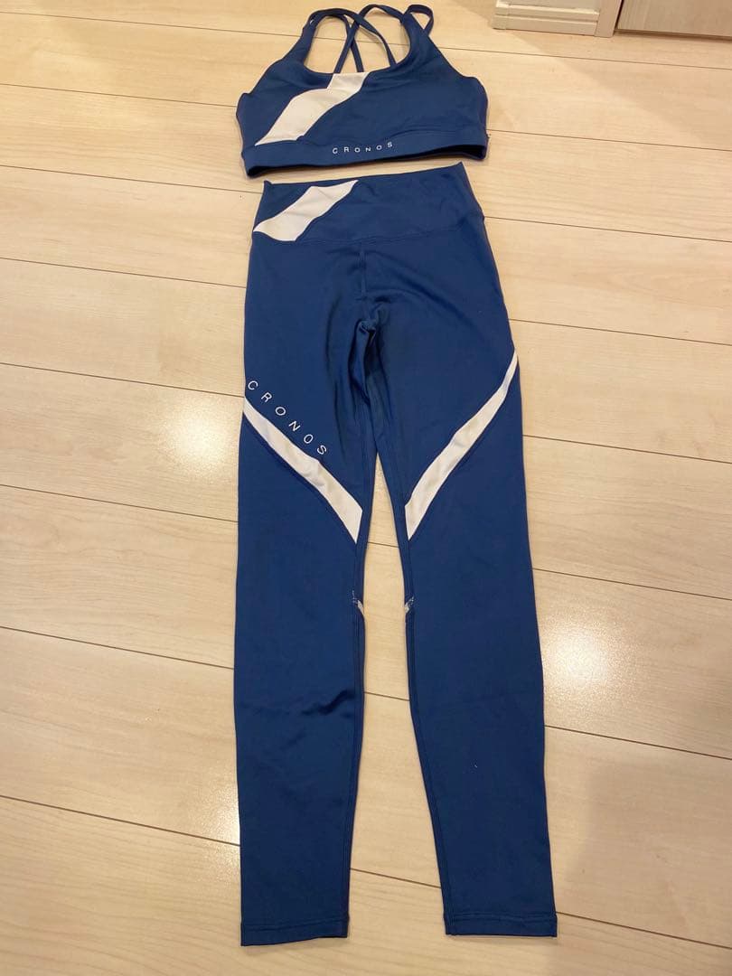 CRONOSレディース セットアップ