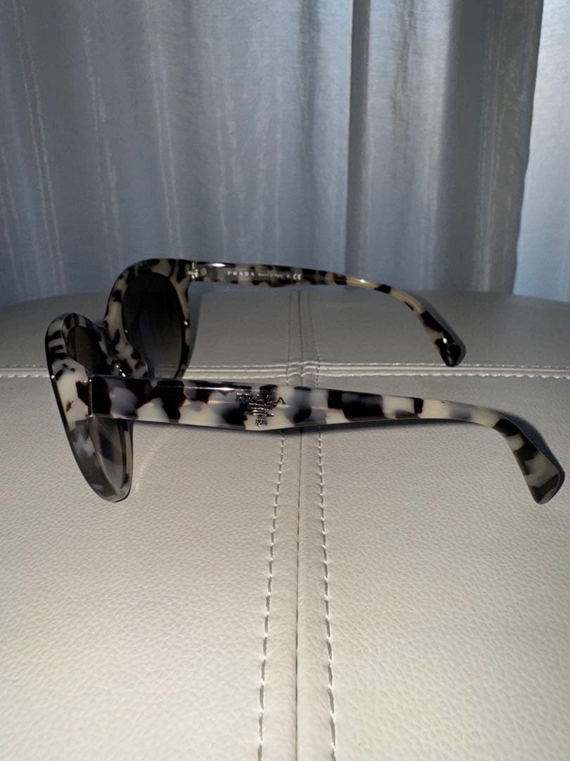 【極美品】PRADA プラダ サングラス キャットアイ SPR 230 鼈甲柄