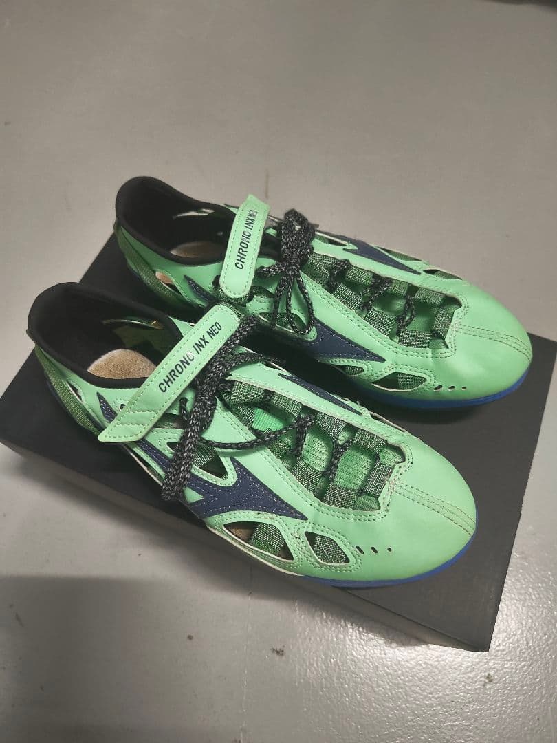 ミズノ　クロノインクスネオジャパン　24.0