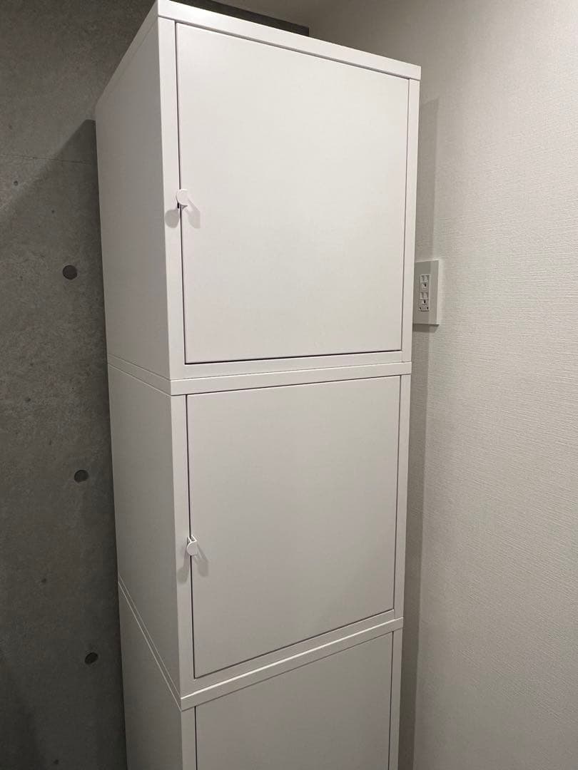 ホワイトオフィスロッカー 3棚付き