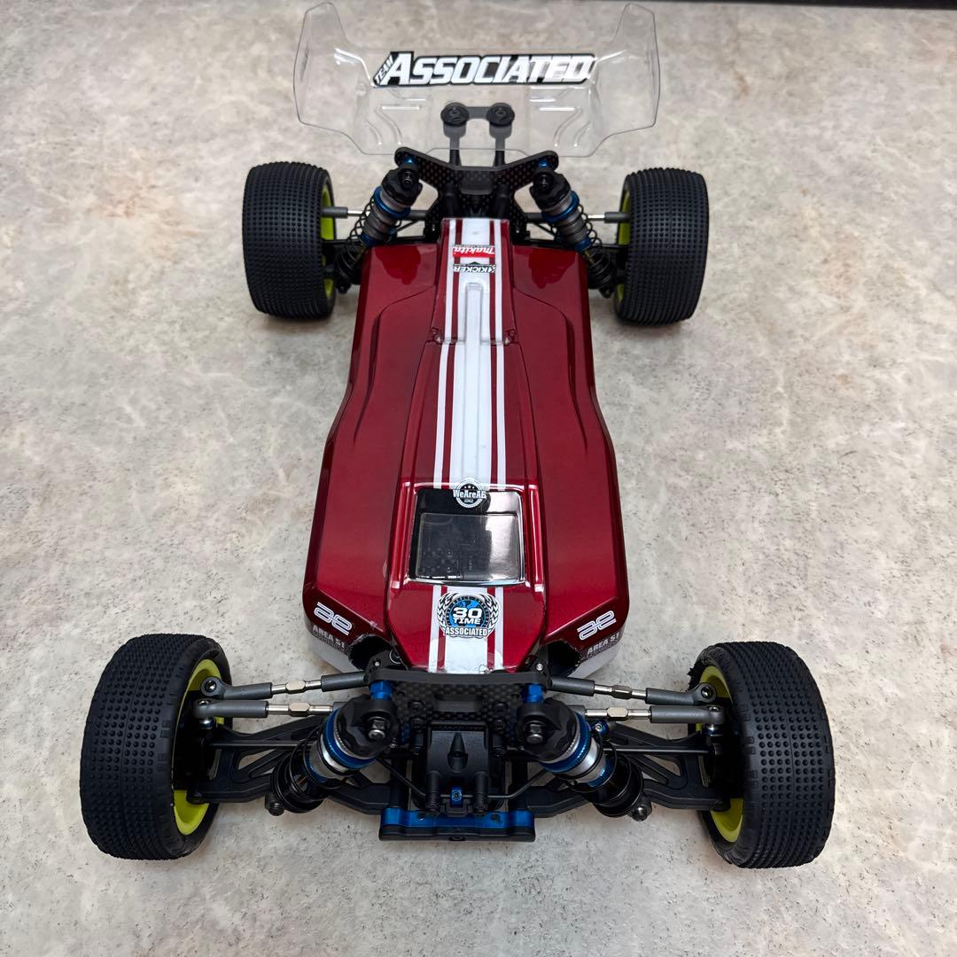 アソシRC10 B74.2 CE 4WD バギー 組立済みシャーシ(メカ無し)