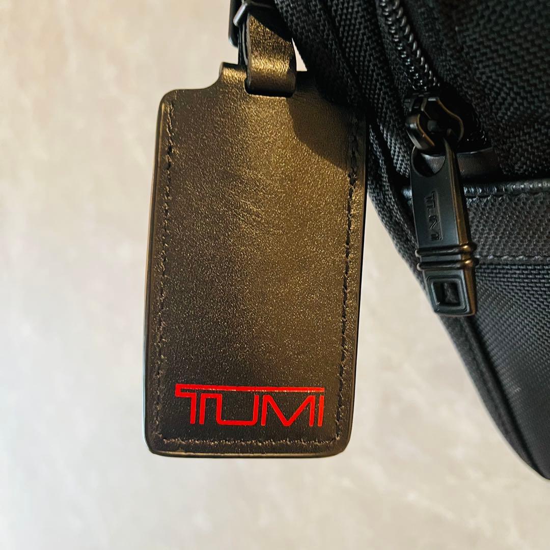 トゥミ TUMI ショルダーバック 品番022110D2 96913 1041