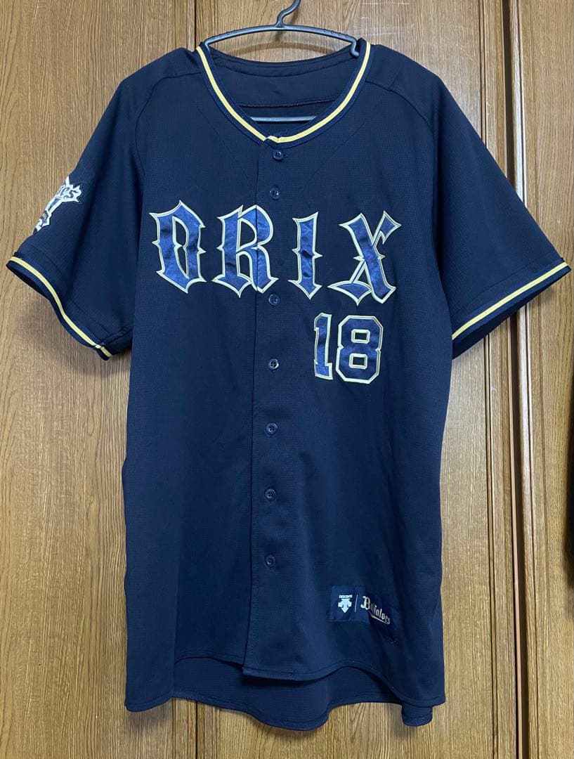 山本由伸　ユニフォーム Tシャツ　オリックス 背番号 18