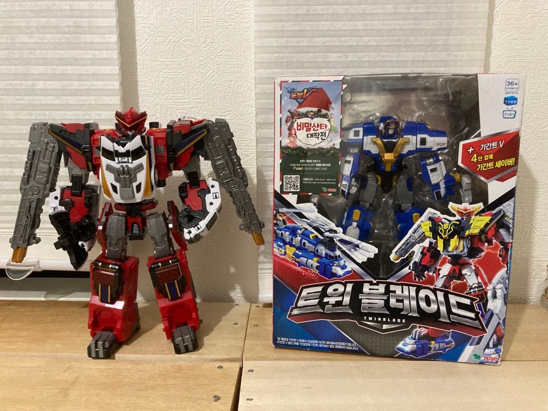 トボットV ギガントセイバー セット