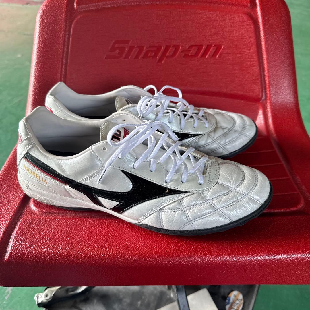 ミズノ　モレリア　TF 28cm