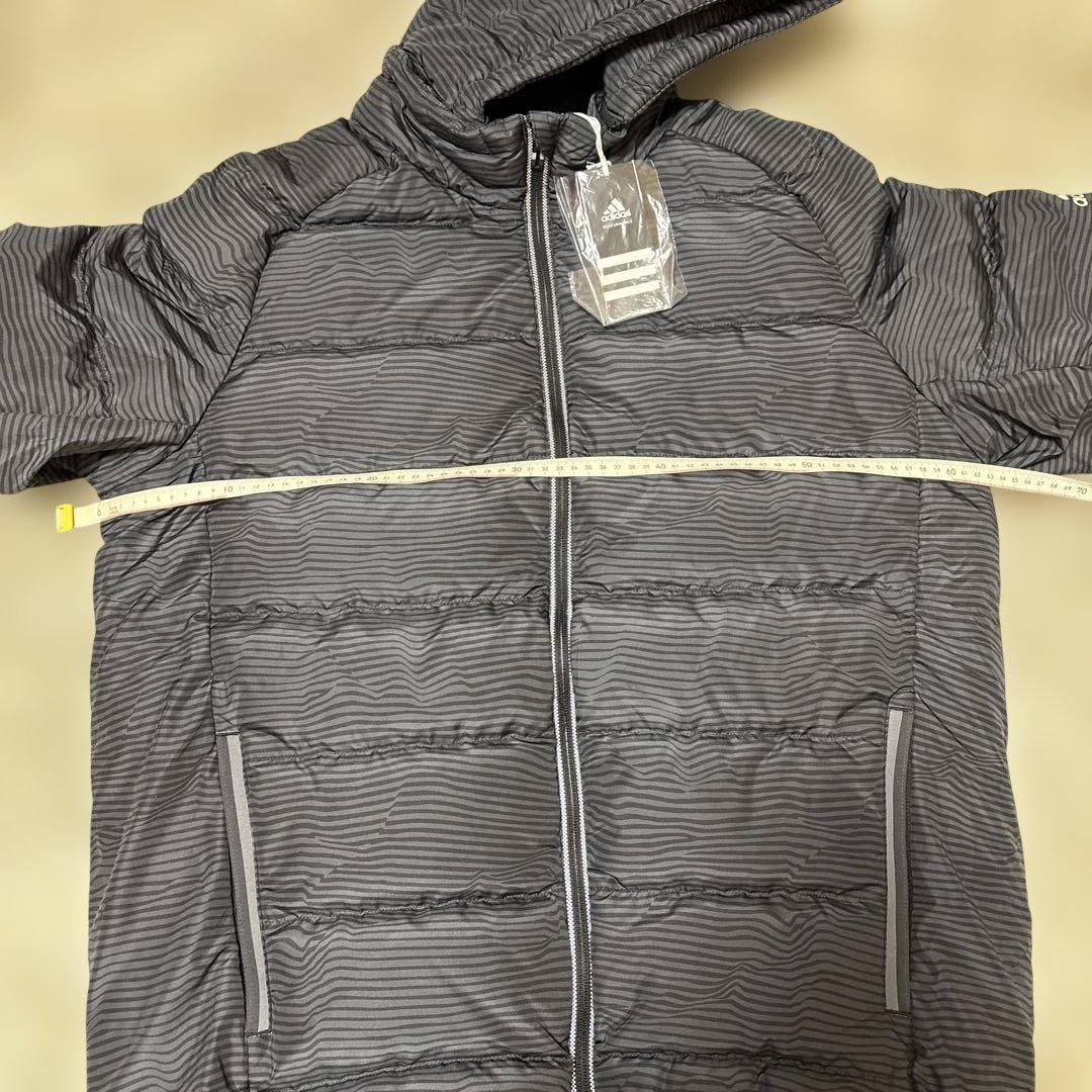 アディダス　adidas ダウンジャケット フード付き 2XO