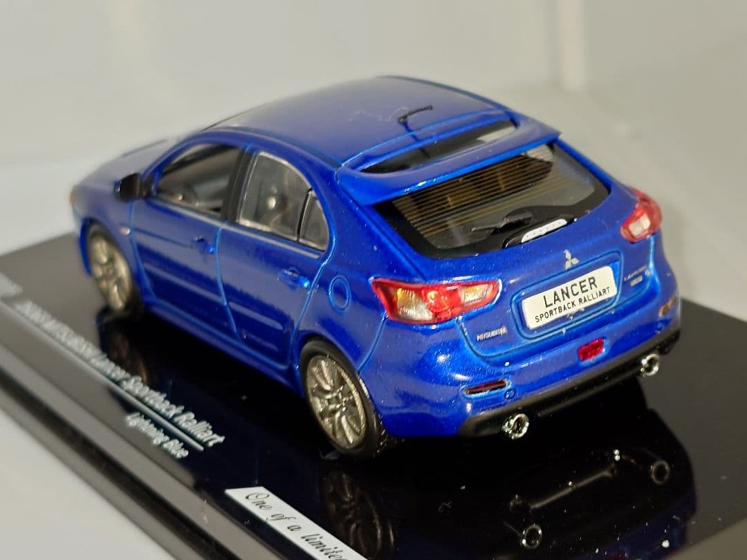 三菱 ランサースポーツバック 1/43 ミニカー ブルー ビテセ