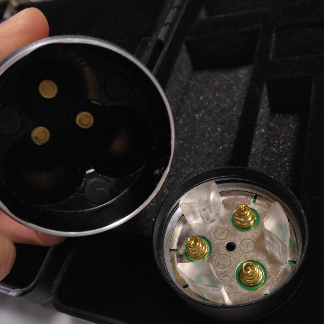 Olight SRMINI-II ライト　充電器付