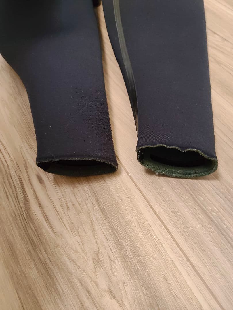 ADELIO 5/4 DELUXE HOODED セミドライ