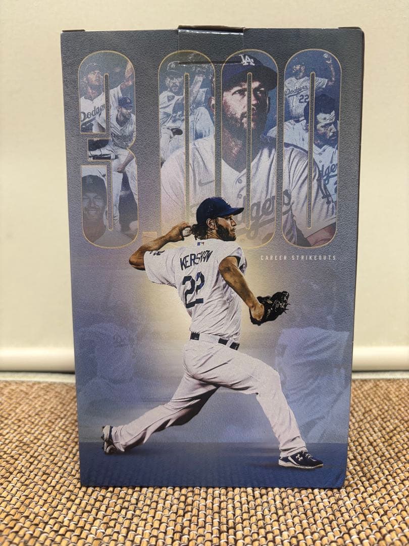 ドジャース　カーショー　3000奪三振　ボブルヘッド　来場者限定　スタジアム配布