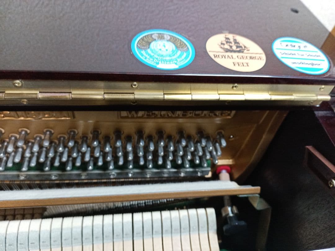 ワインバーグピアノ ベンチ付き