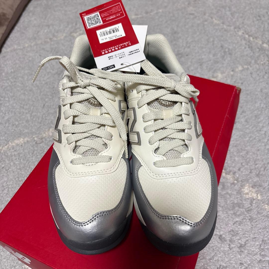 ニューバランス　ゴルフシューズ23.0cm