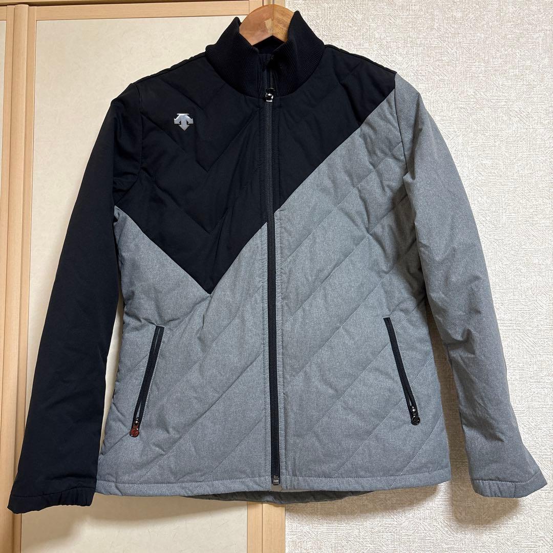 デサント　DESCENTE レディースジャケット 黒と灰色 バイカラー　サイズM