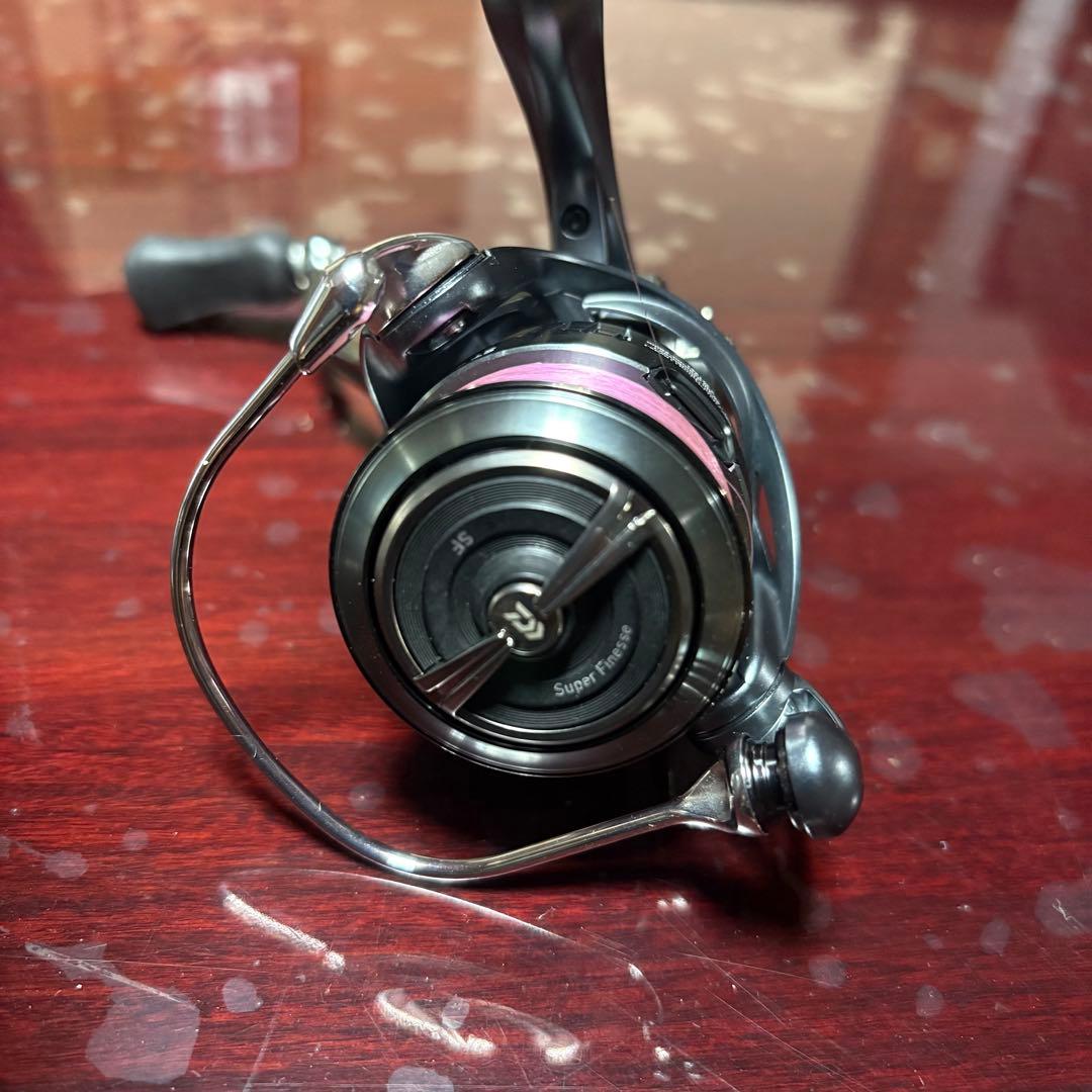 【ほぼ新品】 ダイワ エアリティ ST SF 2000SS-P