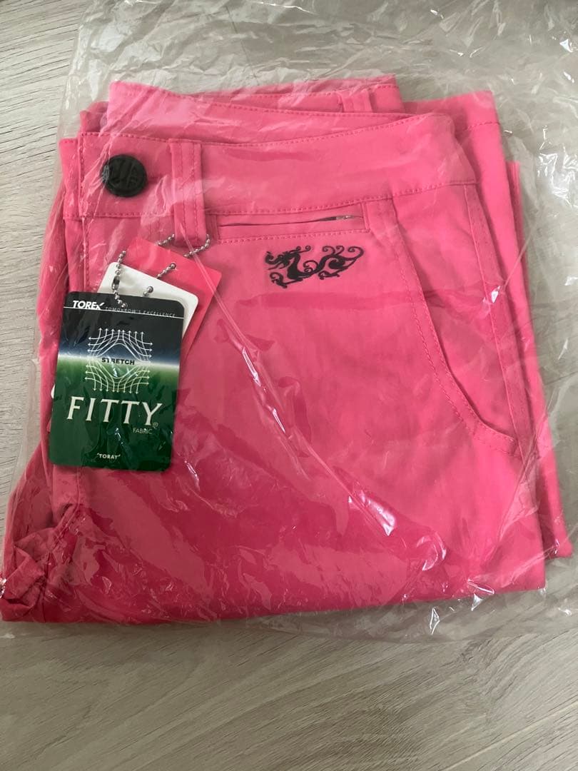 ダンスウィズドラゴン　ゴルフ　パンツ