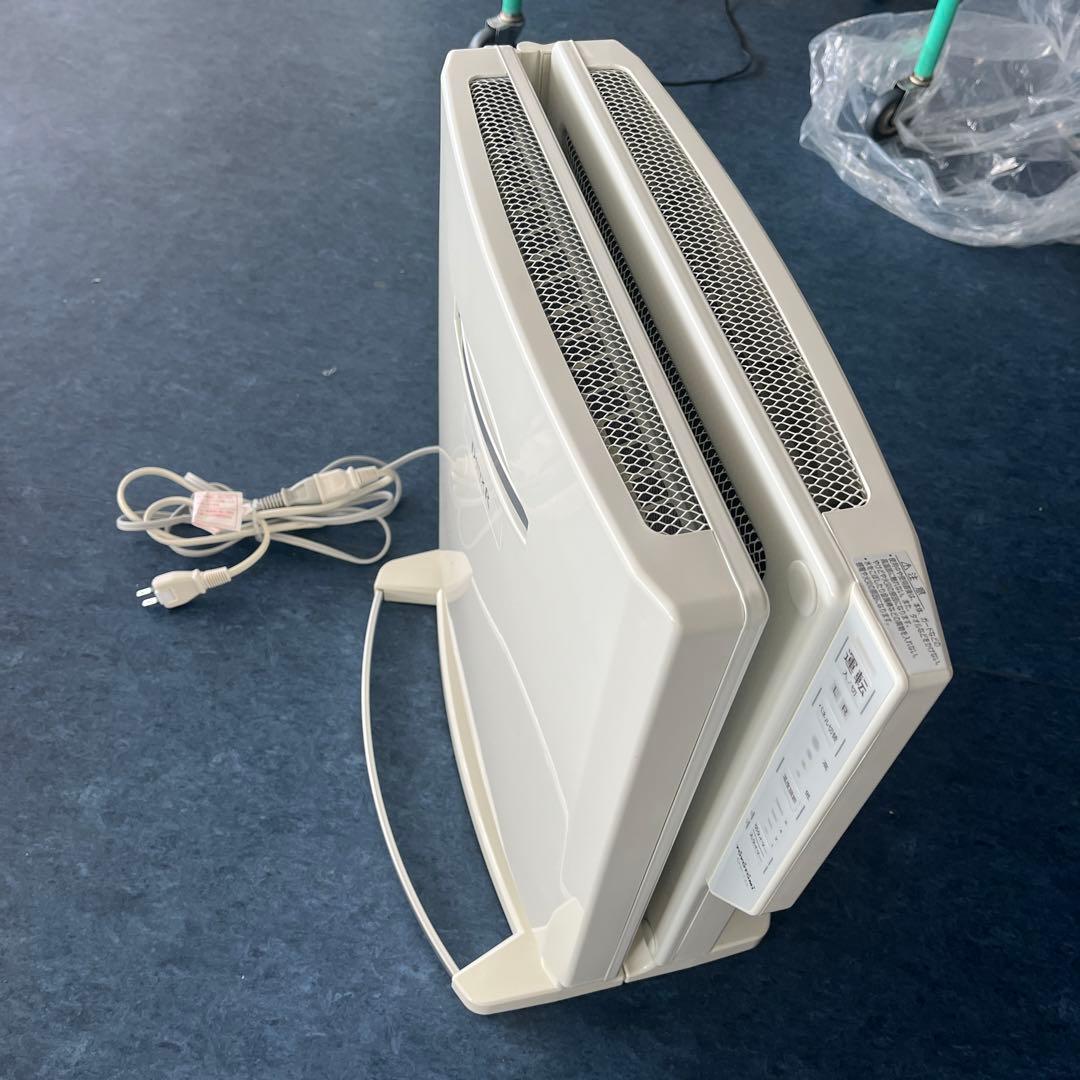 美品 トヨトミ 遠赤外線 パネルヒーター DeuxR POELE EPH-122