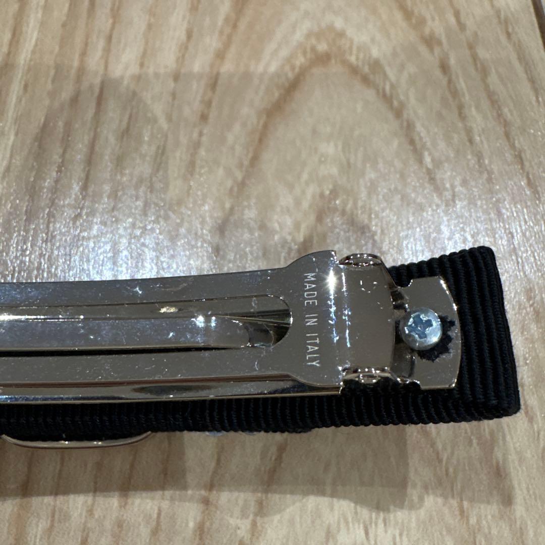 美品　フェラガモ　ラインストーン　バレッタ　黒