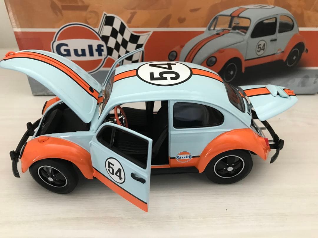 1/18 GREENLIGHT フォルクスワーゲンビートル　ガルフ