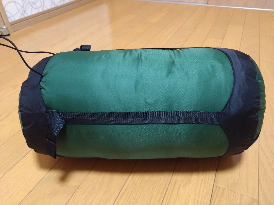 ISUKA Air Drygt 670 short シュラフ