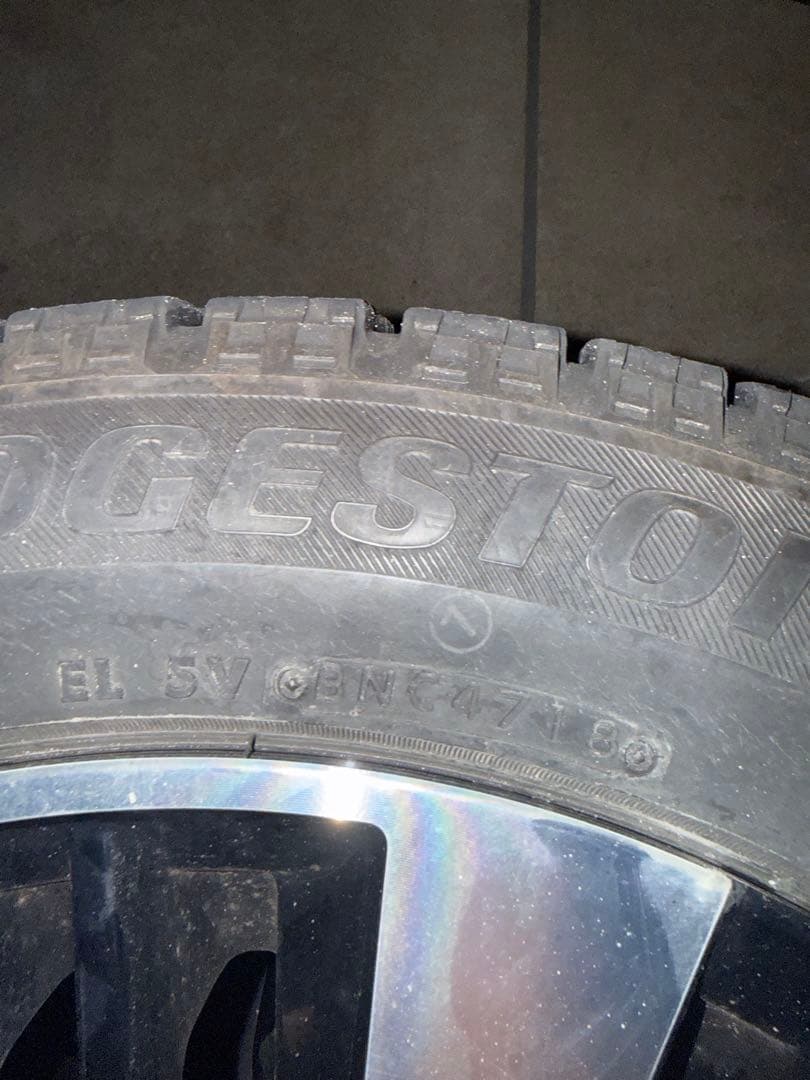 た*か様 トヨタ 18インチ 30後期scアルファード 純正ホイールスタッドレス